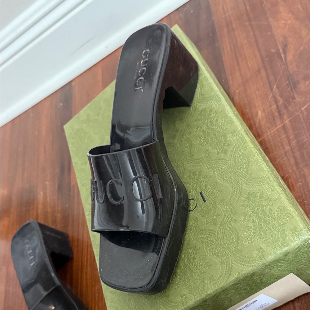 Gucci Glossy Black Slide Sandals - Picture 10 of 13